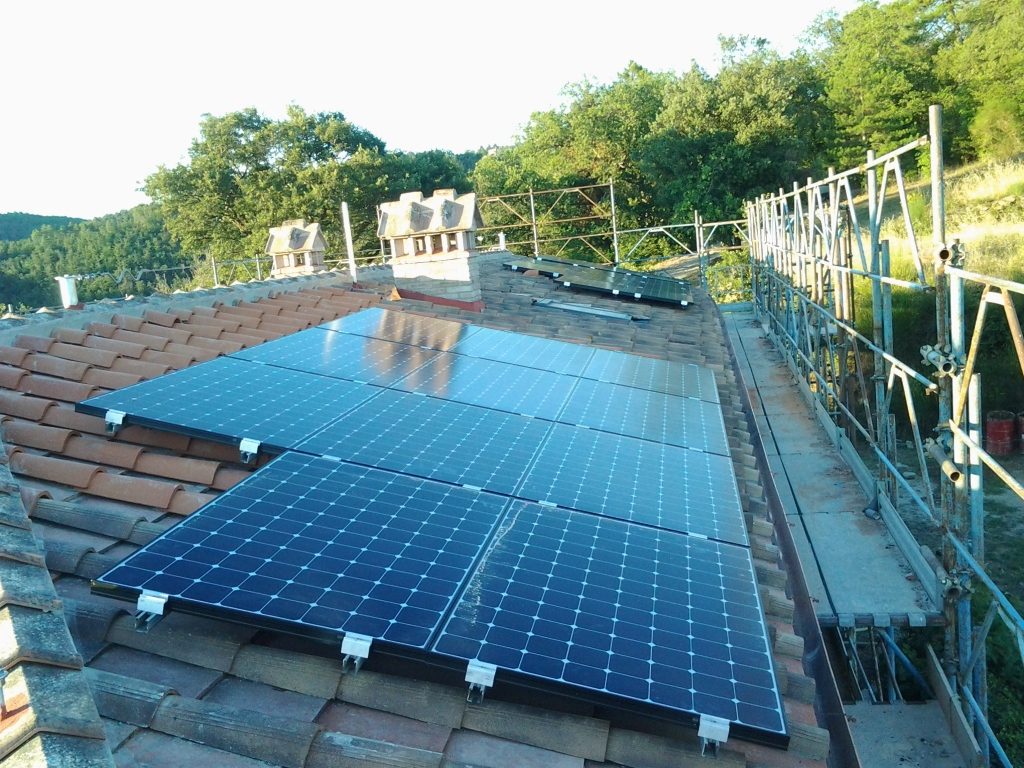 Impianto Fotovoltaico Lightland SunPower Bucine Arezzo Toscana